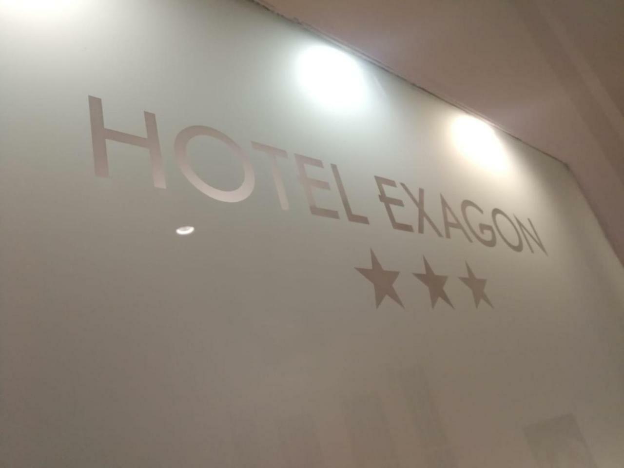 Hotel Exagon Flower กัสเตลโวลตูร์โน ภายนอก รูปภาพ